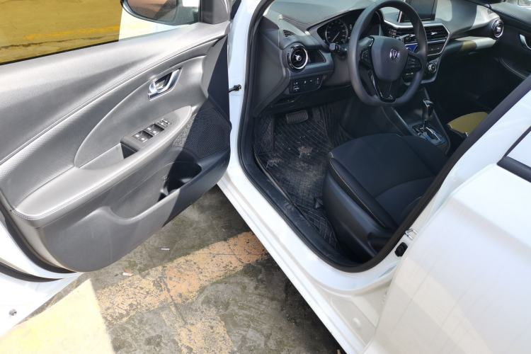 Used CHANGAN Alsvin 2019 1.5L DCT Comfort Model China VI Standard Driver Seat