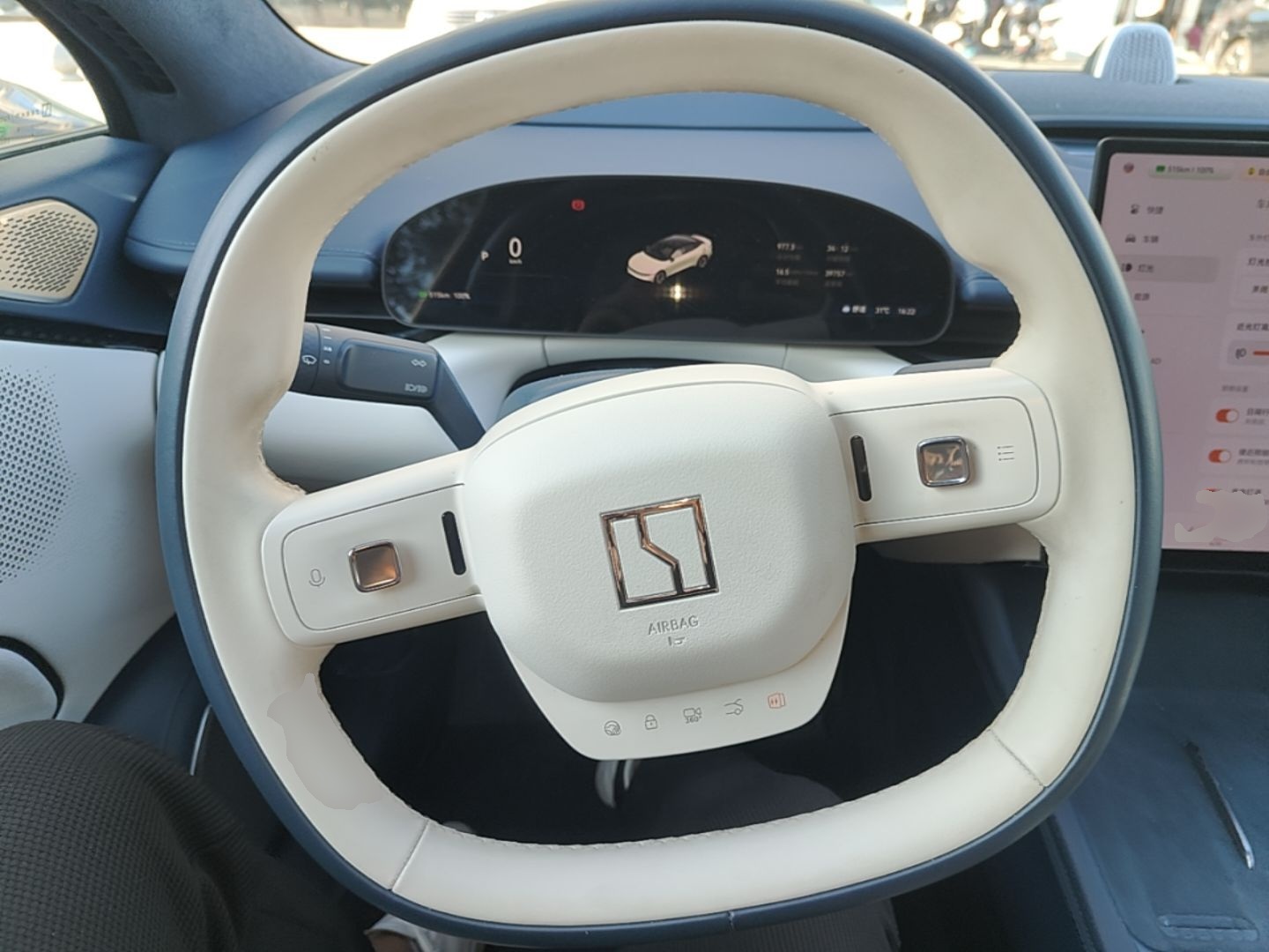 Zeekr 007 2024 Rear-Drive Enhanced Version 75 kWh — снимка 13