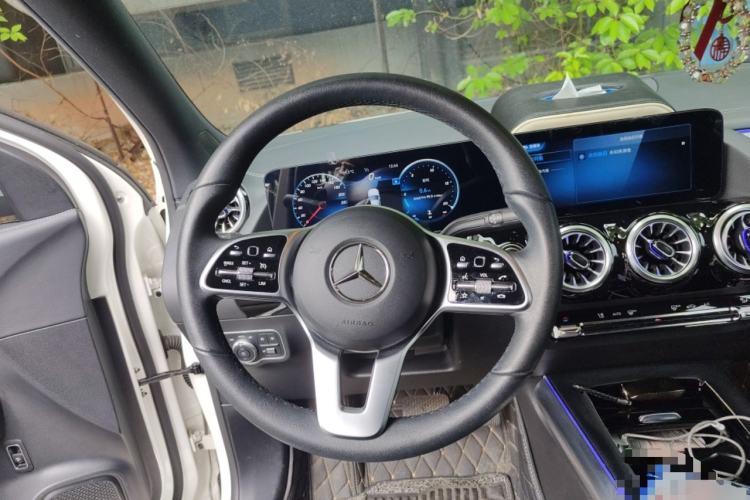 Used Mercedes-Benz GLA 2022 Facelifted GLA 200 Steering Wheel