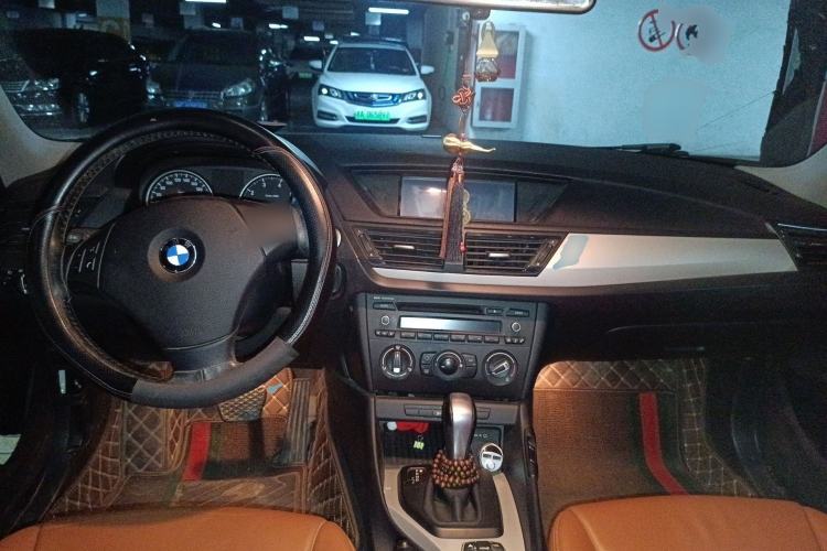 Used BMW X1 2013 sDrive18i Fashion Model Center Console