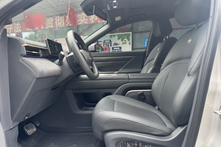 Used Dongfeng eπ eπ008 2024 210Max Range-Extended Version 6 Seats
