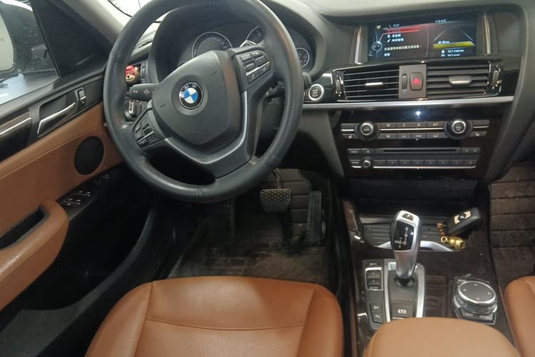 Used BMW X4 2014 xDrive20i X Design Package Steering Wheel