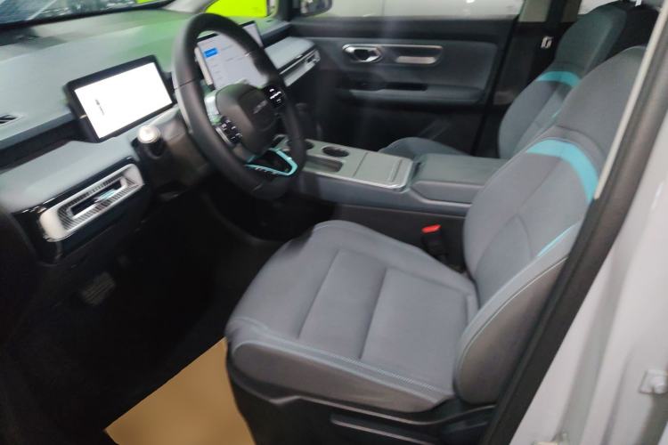 Used AION Y 2023 Plus 510 Enjoy Edition