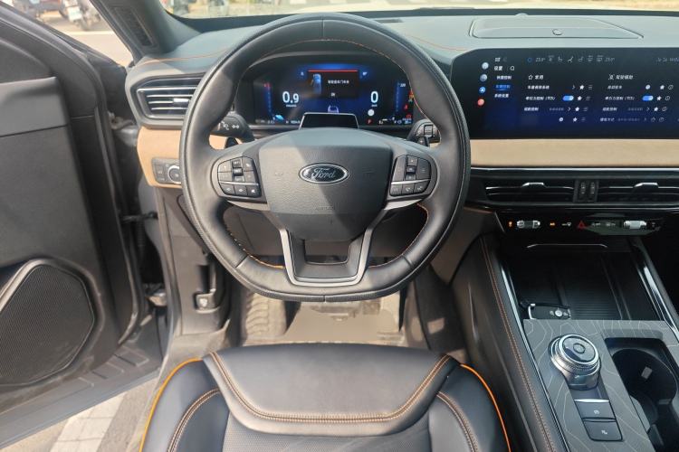 Used Ford Explorer 2024 2.3T EcoBoost Kunlun Peak Edition 6-Seater
