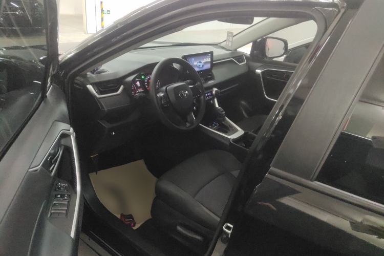 Used Toyota Wildlander 2023 2.0L CVT Two-Wheel Drive Leading Edition