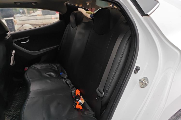 Used Hyundai Elantra (5th Generation / Langdong) 2015 1.6L Automatic Leading Model Left Rear Seat