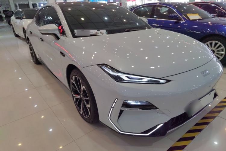 Used Geely Galaxy E8 2025 700 km Long-Range Intelligent Driving Version
