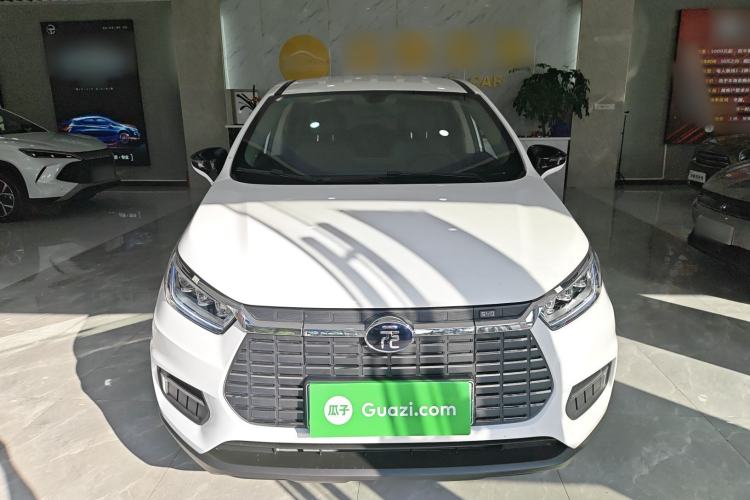 Used BYD Yuan New Energy 2019 EV535 Smart Connect Trendsetting Model
