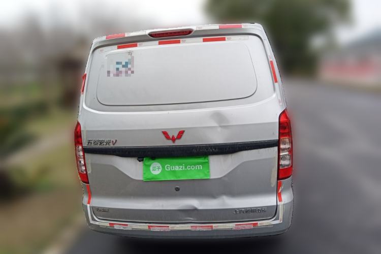 Used Wuling Hongguang V 2022 1.5L Jingqu Edition Enclosed-Window Vehicle with Hydraulic Power Steering LAR Exterior 4