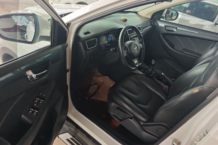 Used Dongfeng Fengon 580 2017 1.8L Manual Comfort Model Driver Seat