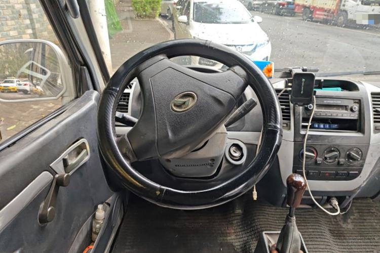 Used King Long Golden Way 2015 2.0L Value-Packed Practical Version 4G21B Steering Wheel