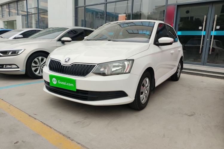 Used Skoda Fabia 2015 1.4L Automatic Front-Drive Model