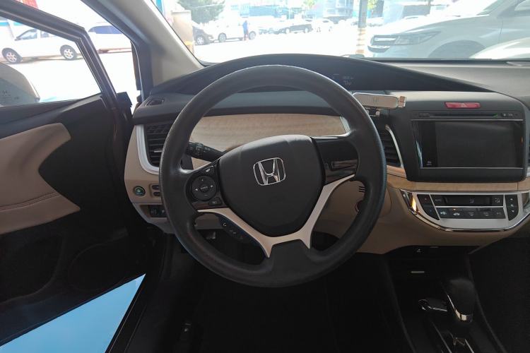 Used Honda Jade 2014 1.8L Automatic Comfort Elite Version 5 Seats
