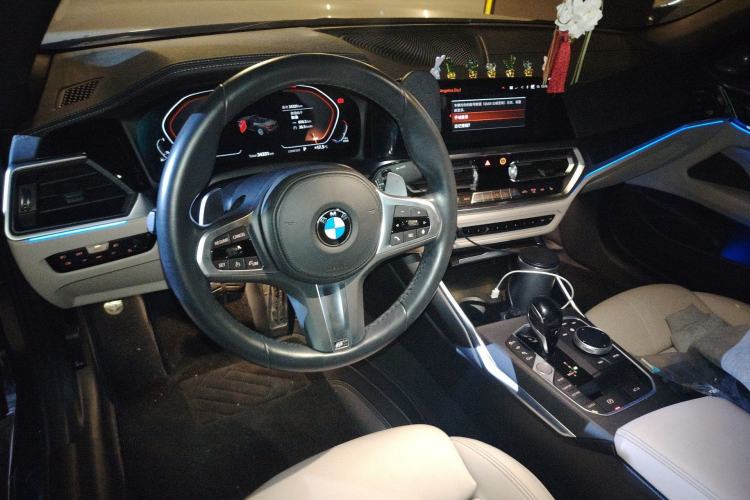 Used BMW 4 Series 2021 Restyled 425i Convertible M Sport Package Center Console