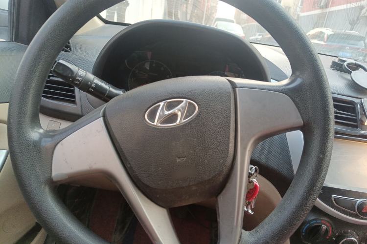 Used Hyundai Verna (older generation) 2016 1.4L Manual Fashion GS
