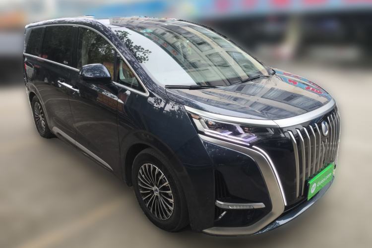 Used Denza D9 2022 EV 600 Four-Wheel Drive Flagship Model Front Right 45 Deg