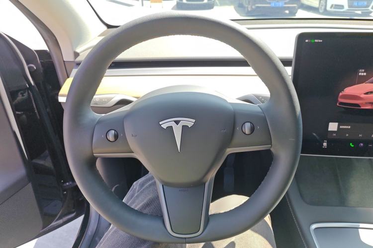 Used Tesla Model Y 2022 Revised Version Rear-Wheel Drive Steering Wheel