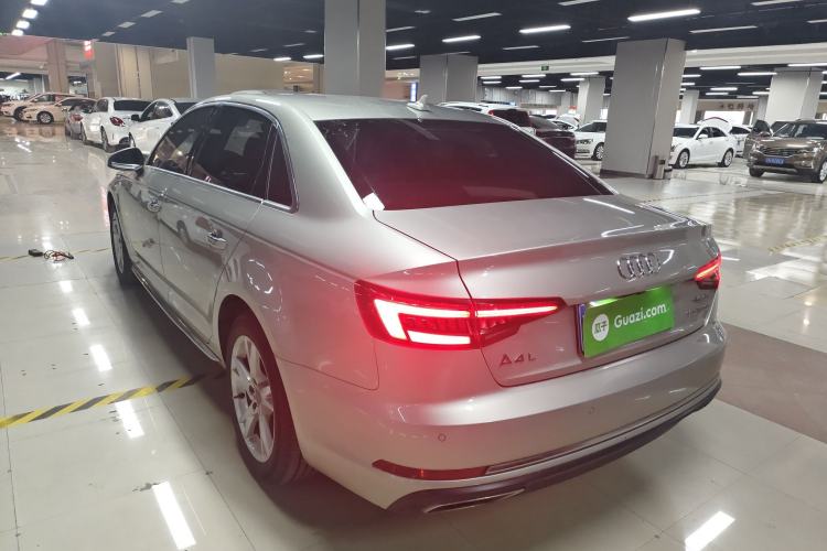Used Audi A4L 2019 35 TFSI Ambition China VI
