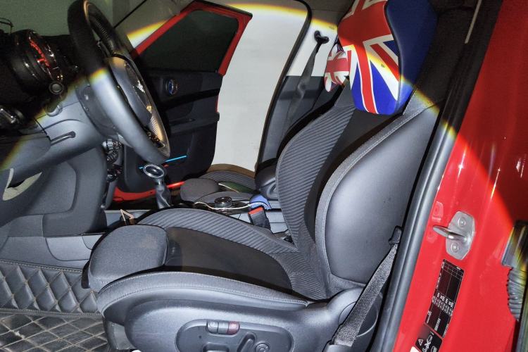 Used MINI Countryman 2017 1.5T COOPER ALL4 Very Holiday Edition Chili Red