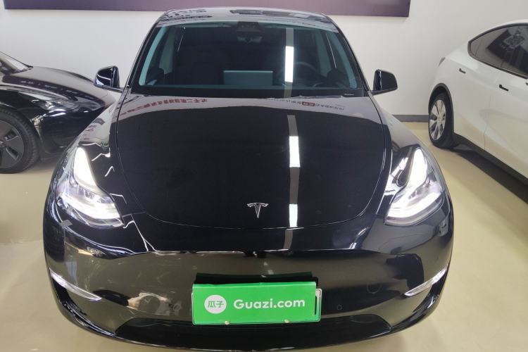 Used Tesla Model Y 2023 Long-Range All-Wheel-Drive Version
