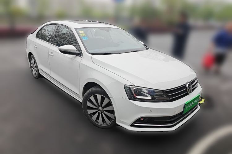 Used Volkswagen Sagitar 2015 230TSI Automatic Luxury Model