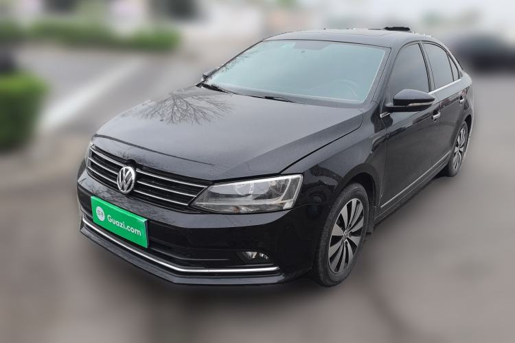 Used Volkswagen Sagitar 2017 1.6L Manual Comfort Model