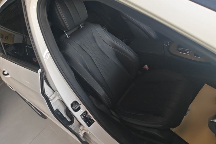 Used Mercedes-Benz E-Class 2020 Restyled E 300 L Exclusive Edition
