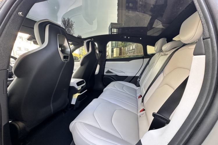 Used Xiaomi Auto SU7 2024 Rear-Drive Ultra-Long Range Advanced Pro-Level Intelligent Driving Version
