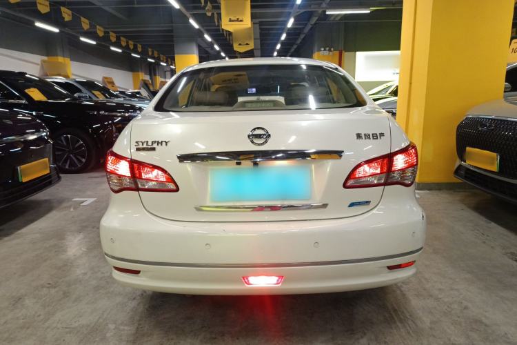 Used Nissan Sylphy 2016 Classic 1.6XE Manual Comfort Edition Rear