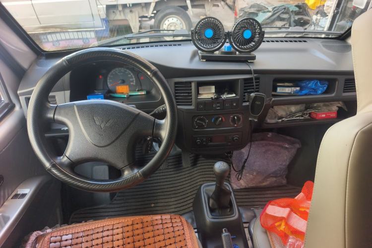 Used Wuling Zhiguang 2023 1.5L Practical Version 5/7 Seats
