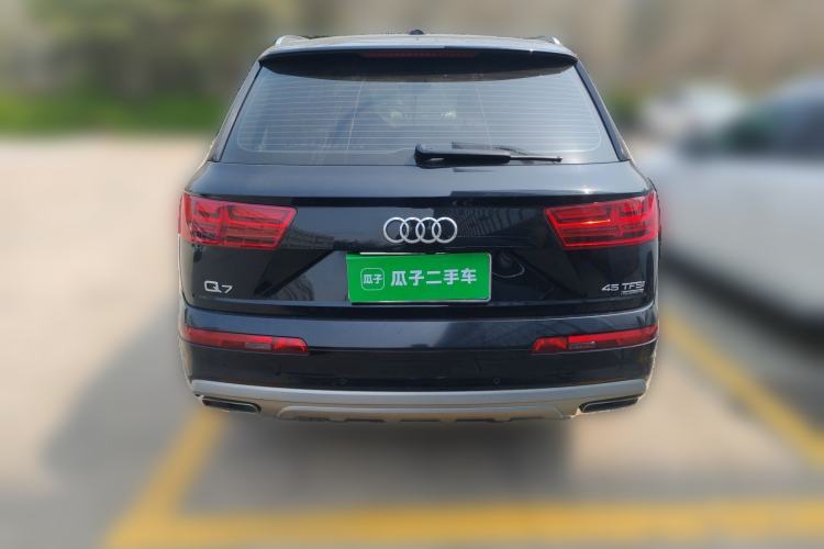 Used Audi Q7 2019 45 TFSI Comfort Model
