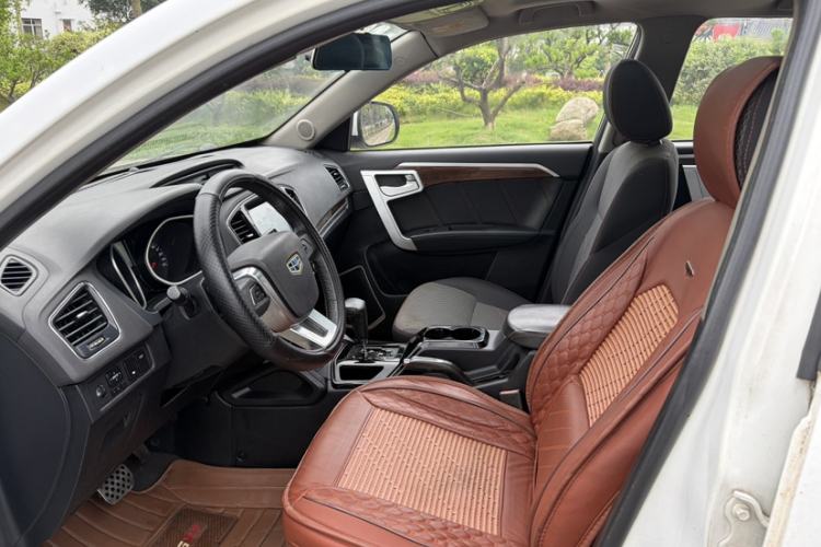 Used Geely Auto GX7 2015 Sports Edition 2.0L Automatic Luxury Upgrade Version China V Standard