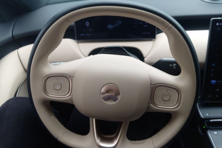Used Nio ET5T 2024 75kWh Touring Steering Wheel