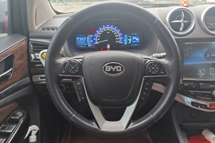 Used BYD S7 2016 2.0T Automatic Prestige Plus