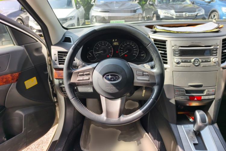 Used Subaru Outback 2010 2.5i Luxury Edition Steering Wheel