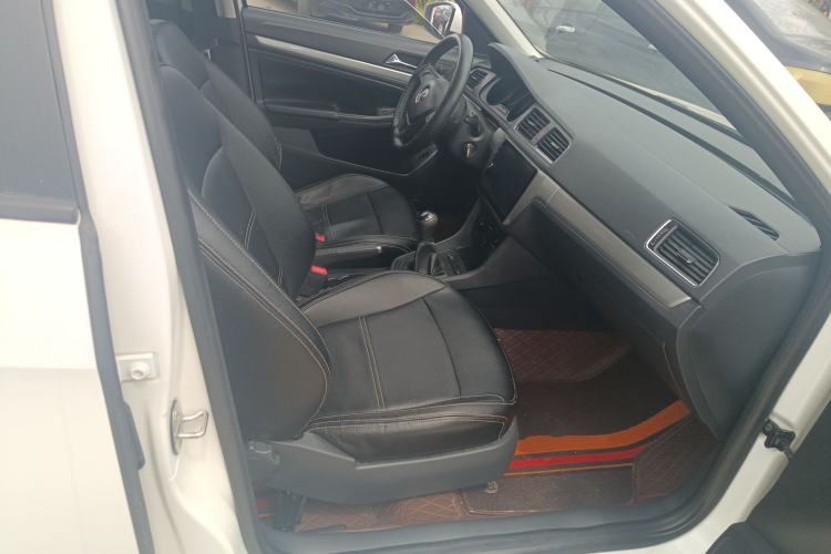 Used Volkswagen Lavida 2017 1.6L Manual Fashion Edition Right Front Seat