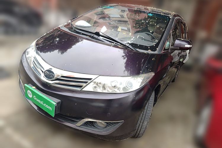 Used BYD M6 2013 2.4L Manual Luxury Model