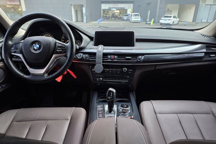 Used BMW X5 2017 xDrive28i
