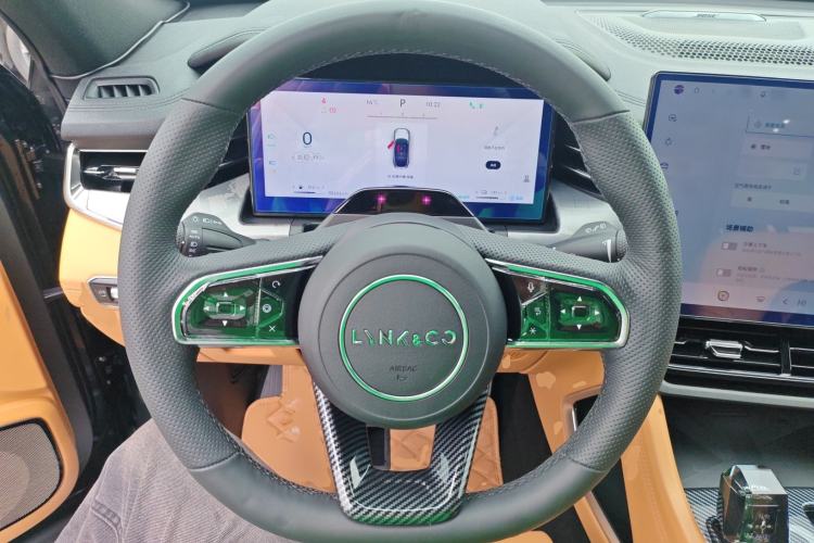 Used Lynk & Co 09 EM-P 2024 2.0TD EM-P Four-Wheel Drive ULTRA Six-Seater
