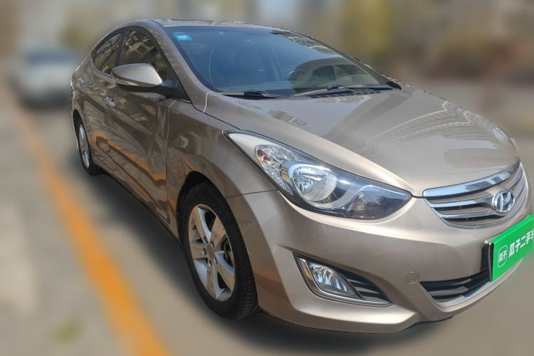 Used Hyundai Elantra (5th Generation / Langdong) 2012 1.6L Automatic Prestige Model Front Right 45 Deg