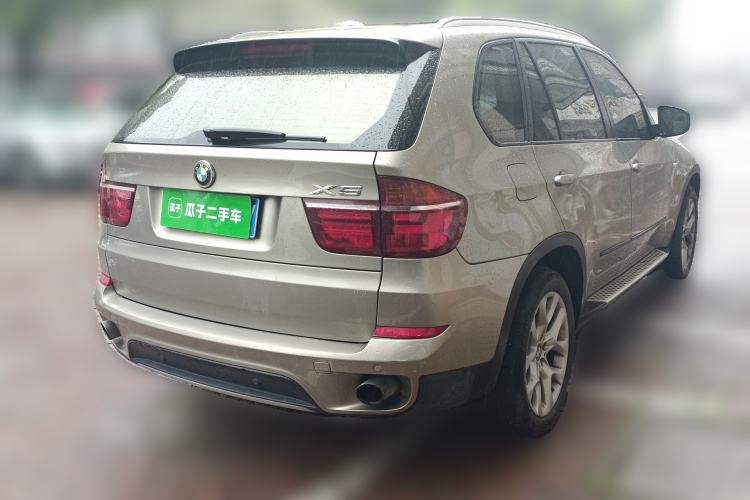 Used BMW X5 2011 xDrive35i Luxury Model Rear Right 45 Deg