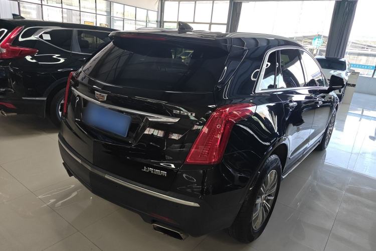 Used Cadillac XT5 2018 25T Luxury Model Exterior 3