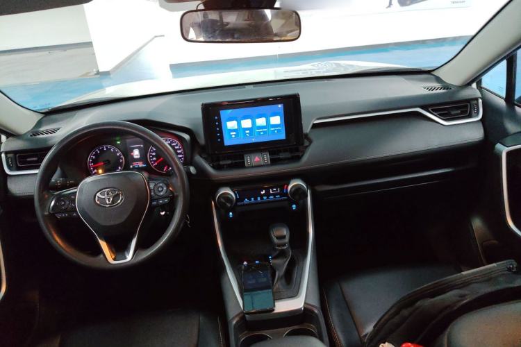 Used Toyota RAV4 2022 2.0L CVT Two-Wheel Drive Urban Edition Center Console