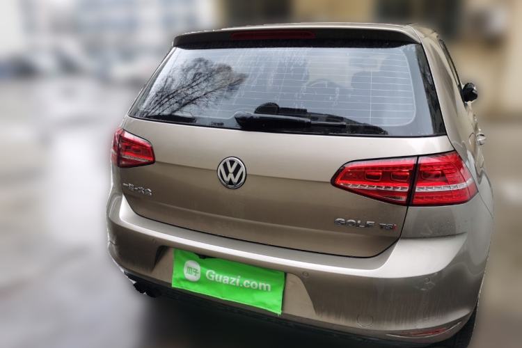 Used Volkswagen Golf 2015 1.4TSI Automatic Luxury Model
