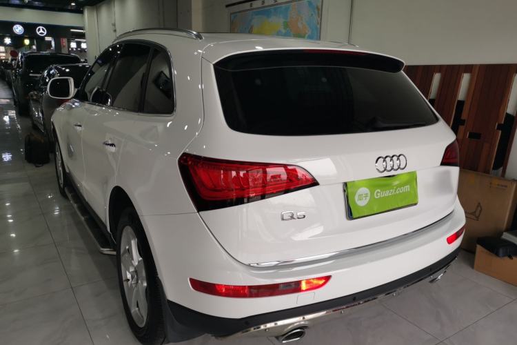 Used Audi Q5 2016 40 TFSI Technology Edition Rear Left 45 Deg