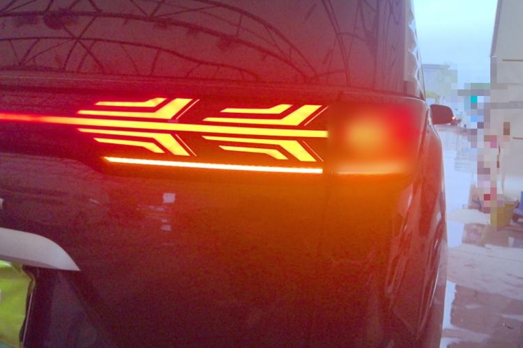 Used Denza D9 2022 DM-i 1040 Prestige Model