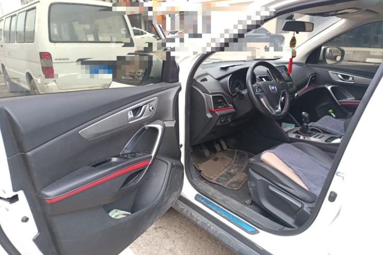 Used CHANGAN CS55 2019 1.5T Manual Colorful Model China VI Standard Driver Seat