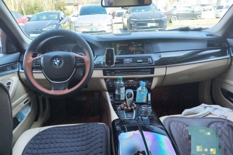 Used BMW 5 Series 2013 535Li Leading Model
