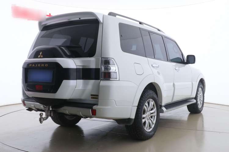 Used Mitsubishi Pajero (Parallel Import) 2018 V97 3.8L 5-Door GLS Sunroof – U.S. Specification
