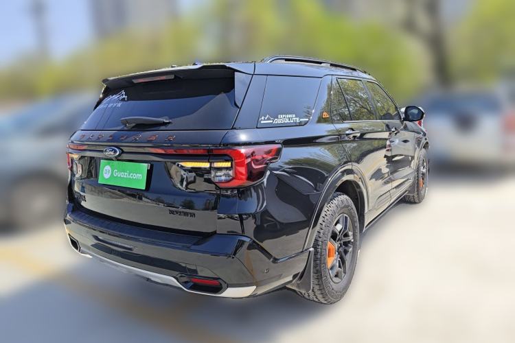 Used Ford Explorer 2024 2.3T EcoBoost Kunlun Peak Edition 7-Seater Rear Right 45 Deg